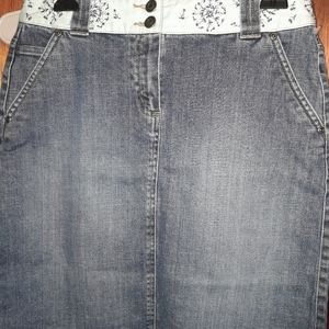 Talbott denim stretch skirt size 4